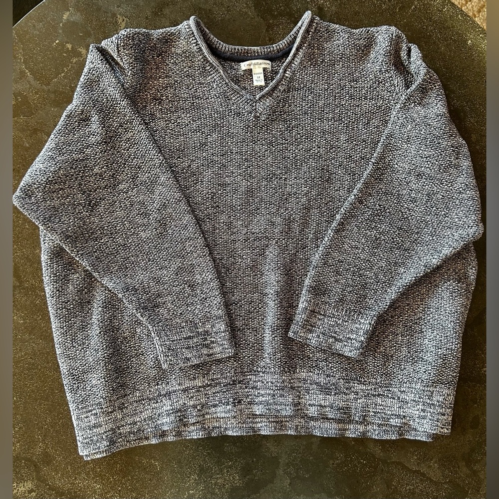 Croft & Barrow | Navy Blue & White V-Neck Sweater - Picture 2 of 6